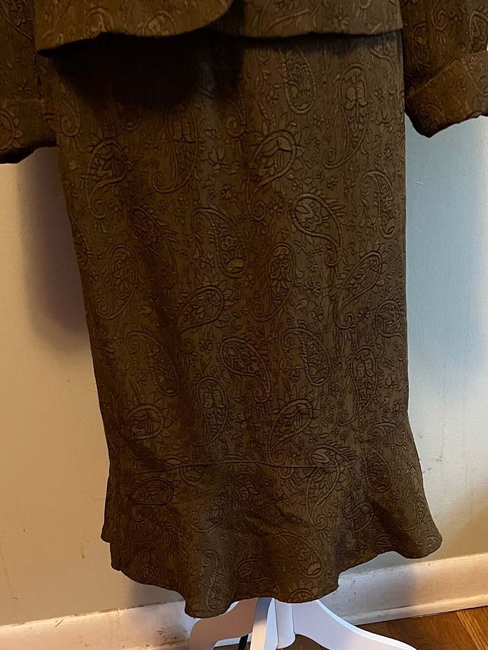 Vintage Paisley Professional Suit, Knit, by Giorgio Sant' Angelo, Sz. 10 - Picture 13 of 13